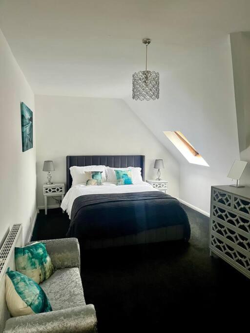 Bs - Luxury Top Floor 4 Bed Apartment With Garage In Town Centre - No Lift Stratford-upon-Avon Luaran gambar